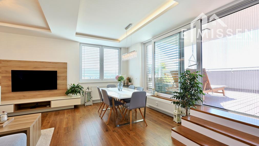 EMISSEN- Na predaj 4-izbový byt 181 m2 s dvoma terasami, 2 garážovými miestami a pivnicou – Trenčín, Saratovská ulica