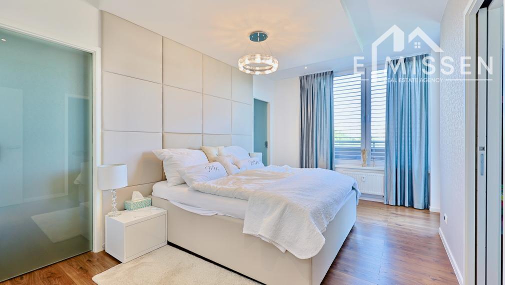 EMISSEN- Na predaj 4-izbový byt 181 m2 s dvoma terasami, 2 garážovými miestami a pivnicou – Trenčín, Saratovská ulica