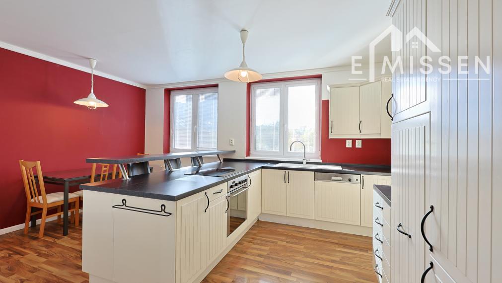 EMISSEN – na predaj krásny slnečný 3-izbový mezonet v nadstavbe tehlového bytového domu na Pavlovovej ulici v mestskej časti Nivy