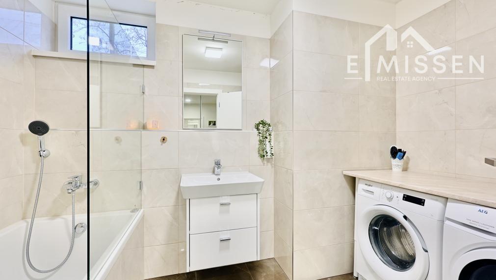 EMISSEN - Na predaj krásny 3-izbový byt 102 m2 s terasou 23 m2 a garážovým miestom v Ružinove na ulici Mierová.