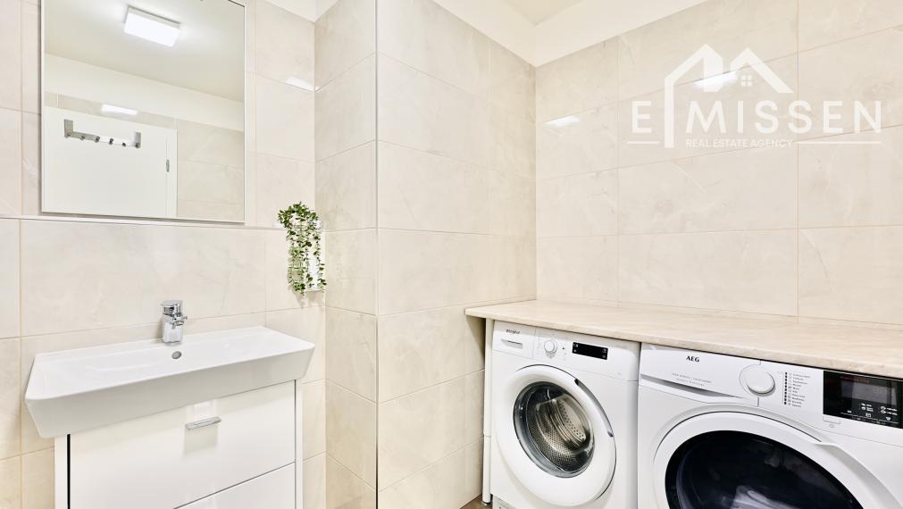 EMISSEN - Na predaj krásny 3-izbový byt 102 m2 s terasou 23 m2 a garážovým miestom v Ružinove na ulici Mierová.