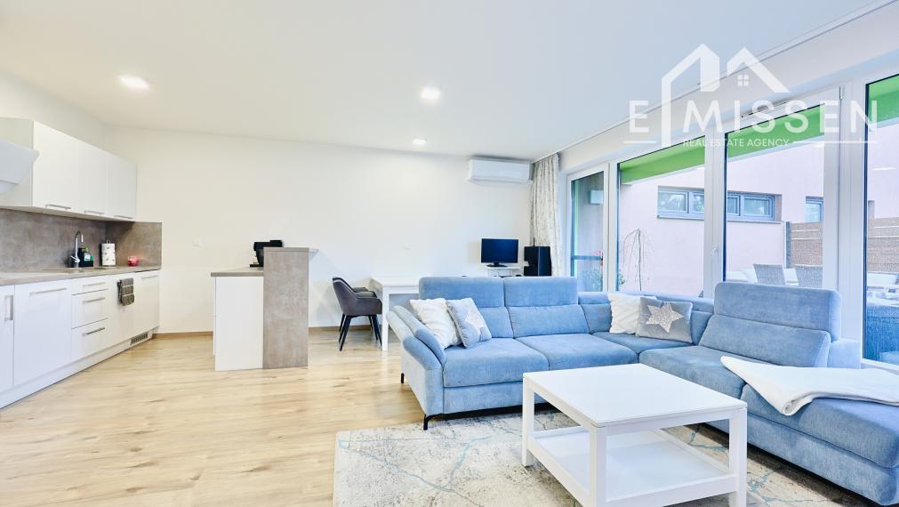 EMISSEN - Na predaj krásny 3-izbový byt 102 m2 s terasou 23 m2 a garážovým miestom v Ružinove na ulici Mierová.