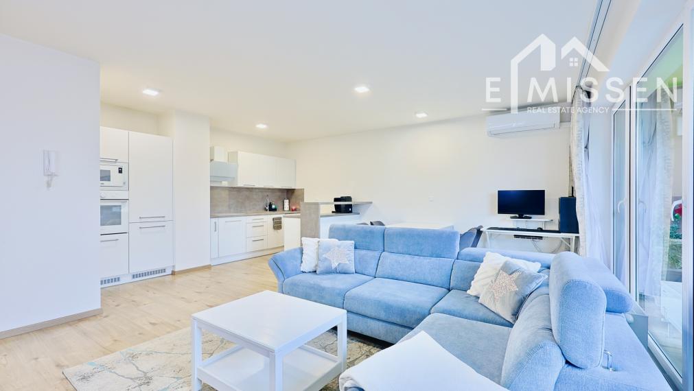 EMISSEN - Na predaj krásny 3-izbový byt 102 m2 s terasou 23 m2 a garážovým miestom v Ružinove na ulici Mierová.