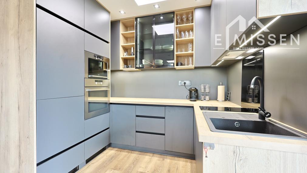 EMISSEN – Na PRENÁJOM 2-IZBOVÝ BYT S PREDZÁHRADKOU A PARKOVACÍM MIESTOM NA ULICI BYSTRICKÁ V D.N.V.