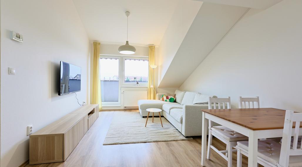 EMISSEN – Na prenájom zariadený 3i byt s parkovaním vo Svätom Juri – Rulandská ulica