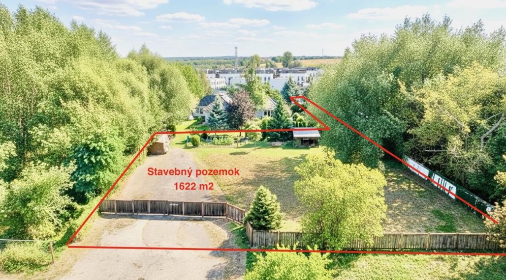 EMISSEN – NA PREDAJ ROZĽAHLÝ 16,22 ÁROVÝ STAVEBNÝ POZEMOK V STUPAVE NA BÝVANIE A/ALEBO NA PODNIKANIE