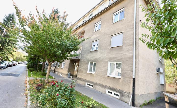 EMISSEN – PREDANÉ - krásny slnečný 3-izbový mezonet v nadstavbe tehlového bytového domu na Pavlovovej ulici v mestskej časti Nivy - fotografia 18