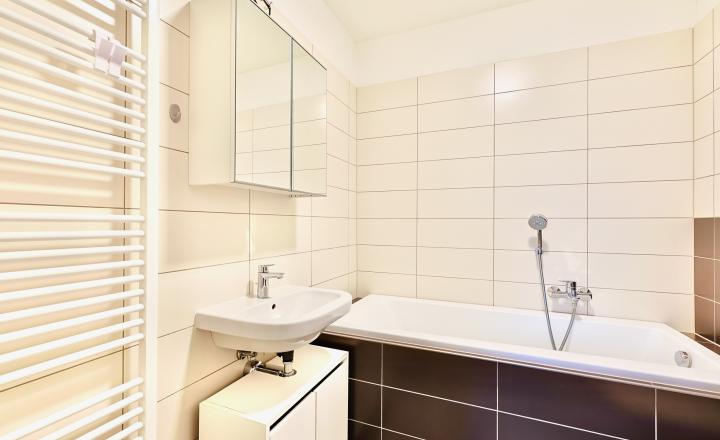 EMISSEN - PREDANÉ - krásny 2-izbový apartmán v Devínskej Novej Vsi na ulici Bystrická. - fotografia 9