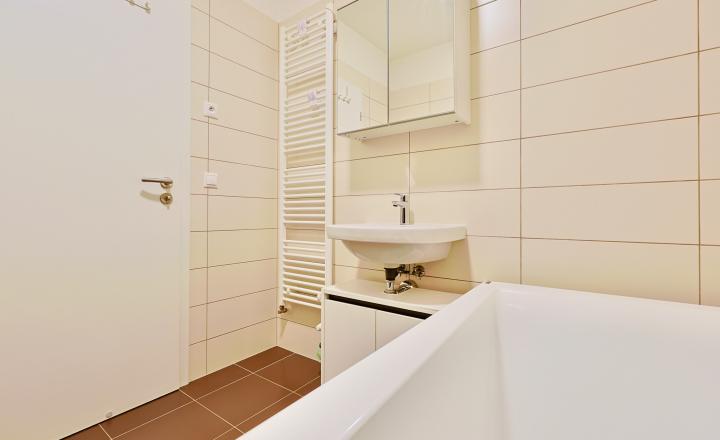 EMISSEN - PREDANÉ - krásny 2-izbový apartmán v Devínskej Novej Vsi na ulici Bystrická. - fotografia 10