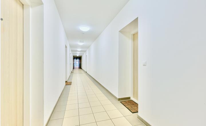 EMISSEN - PREDANÉ - krásny 2-izbový apartmán v Devínskej Novej Vsi na ulici Bystrická. - fotografia 13
