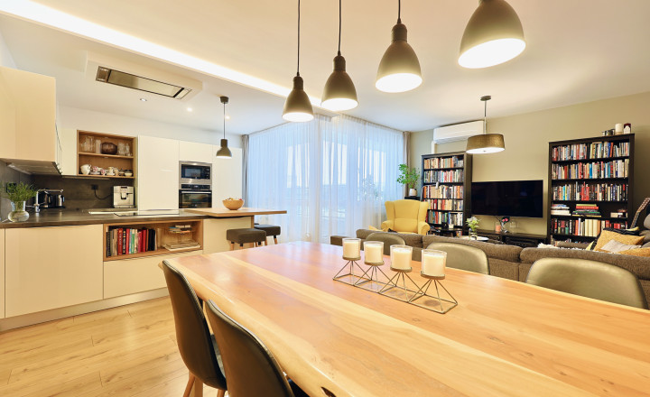 EMISSEN – PREDANÉ - 3-izbový byt 91,75 m2 s dvoma balkónmi a parkovaním – Galvaniho ulica, Bratislava - fotografia 1