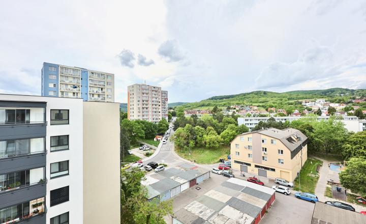 EMISSEN – PRENAJATÉ - 2i byt s parkovaním v novostavbe v Rači na ulici F. Kubu – Rínok Rača - fotografia 10