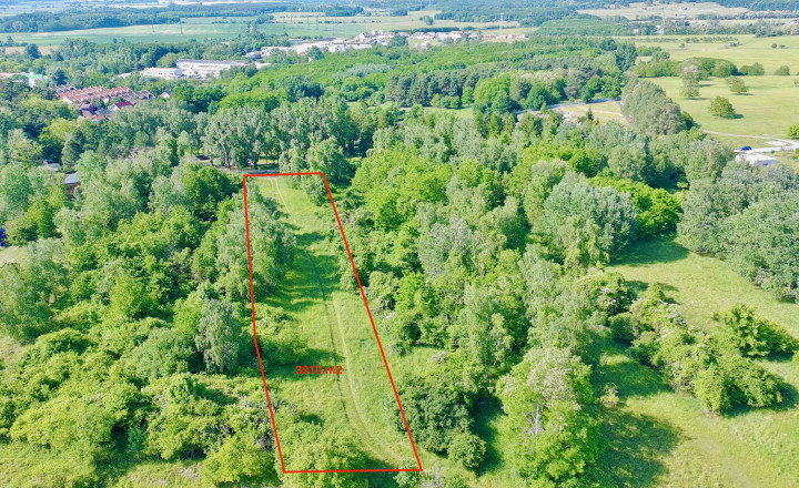 EMISSEN – Investment land for sale in Stupava with potential for the construction of 3 single-family homes - fotografia 2