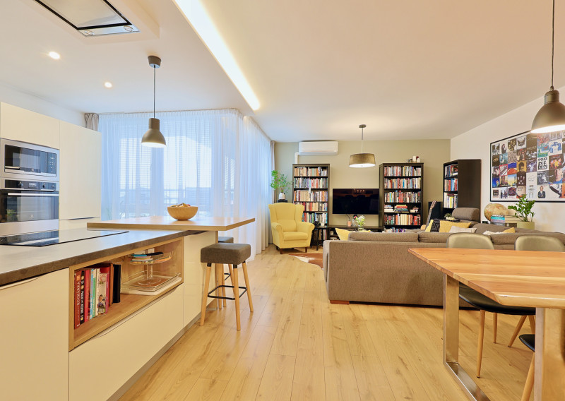 EMISSEN – for sale 3-room apartment 91,75 m2 with two balconies and parking – Galvaniho street, Bratislava.
